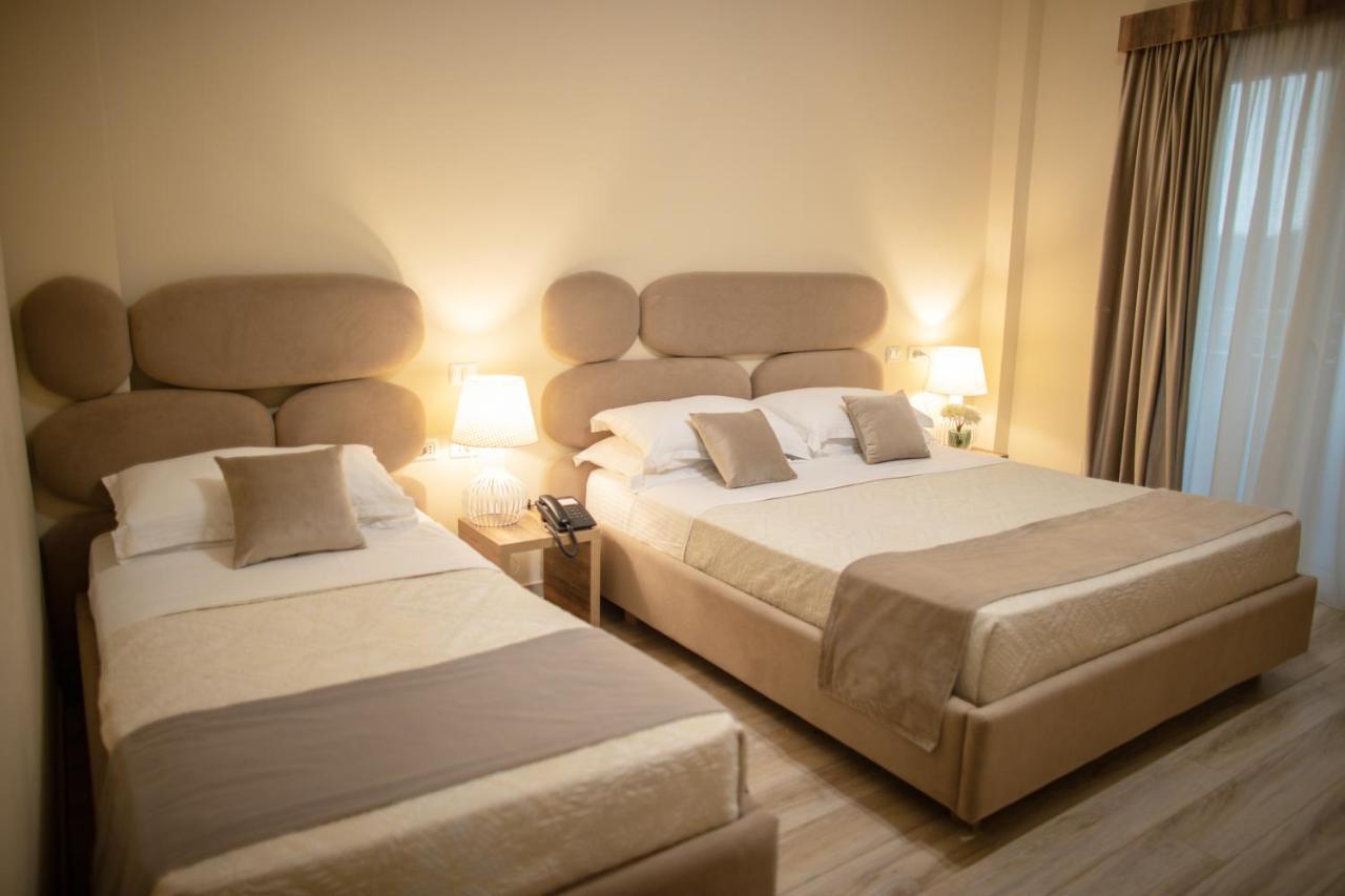 Marbella Beach Hotel โกเลม ภายนอก รูปภาพ
